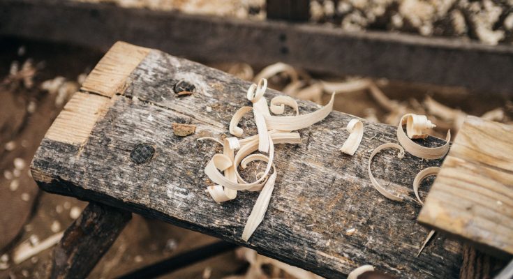 Neanderthal woodworking